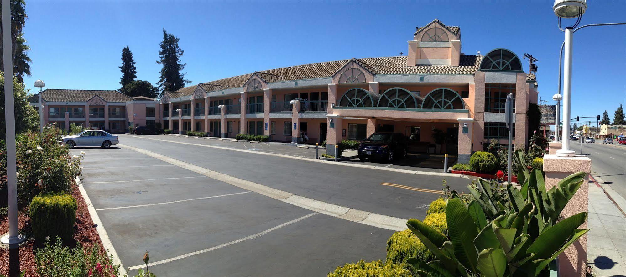 Atherton Park Inn And Suites Redwood Stadt Exterior foto